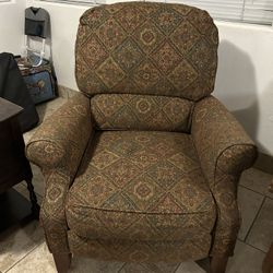 Recliner. Westside 