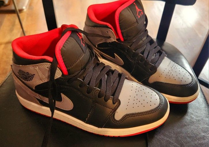 Jordan Mid 1 Bred Shadow Men's Size 7.5