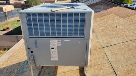 Rooftop Air Conditioner Unit