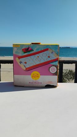 Sun Squad Inflatable Pool Hockey Game 4-Piece — New