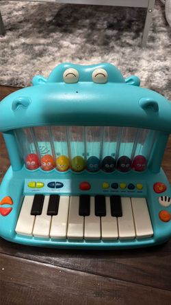 Hippo keyboard piano