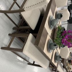 Regent Grayish Brown Counter Height Set (Dining table and Chairs