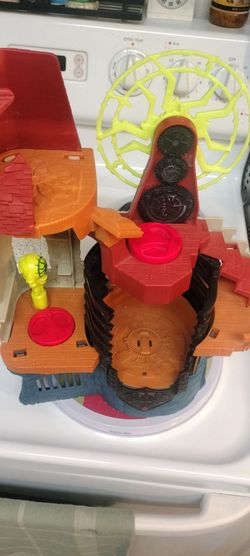 Imaginext power rangers rate of repulsa moon base