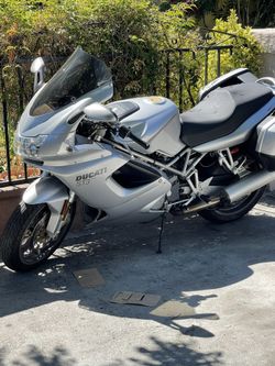 2004 Ducati St3