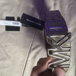 105$ Michael Kors Reversible, MK backwards Belt  WILLING TO NEGOTIATE 