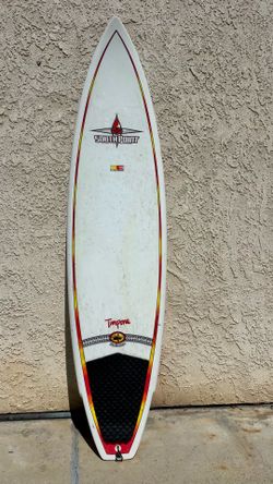 7 1/2 foot South Point surfboard with leash and wax