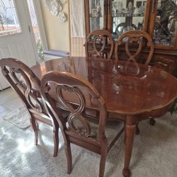 Dining Table With 4 Chairs
