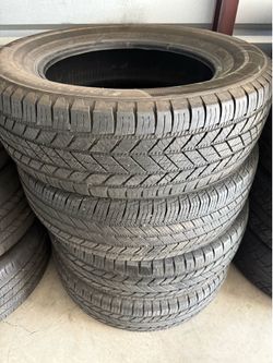 Bridgestone 225/65/17 60%