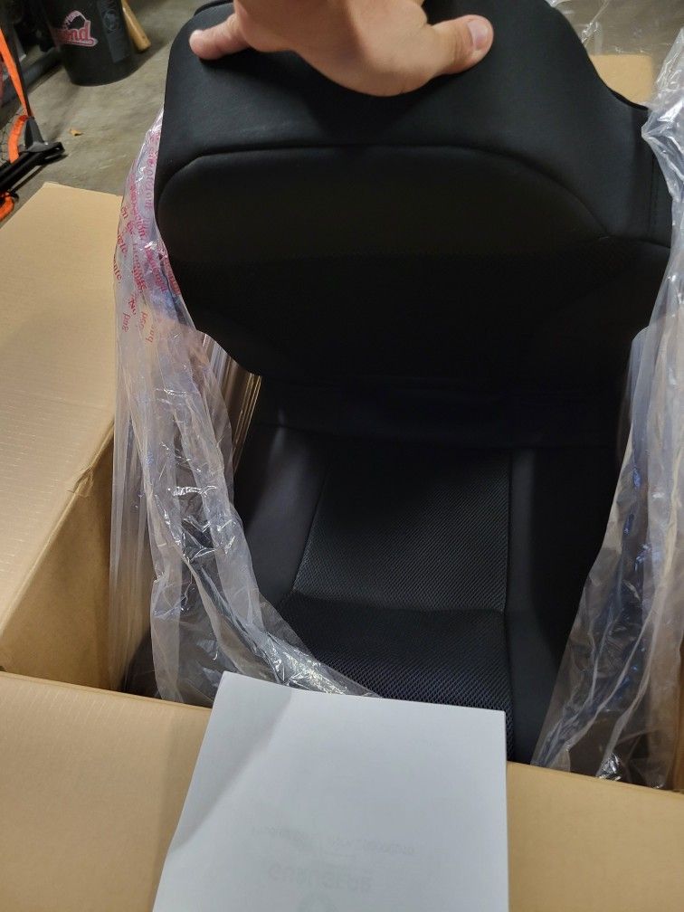 Guru Gear 2.1 Rocker Gaming Chair