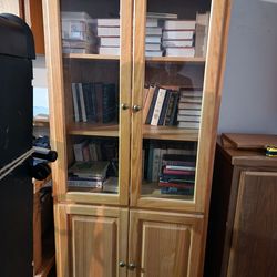 Solid wood hutch/bookcase