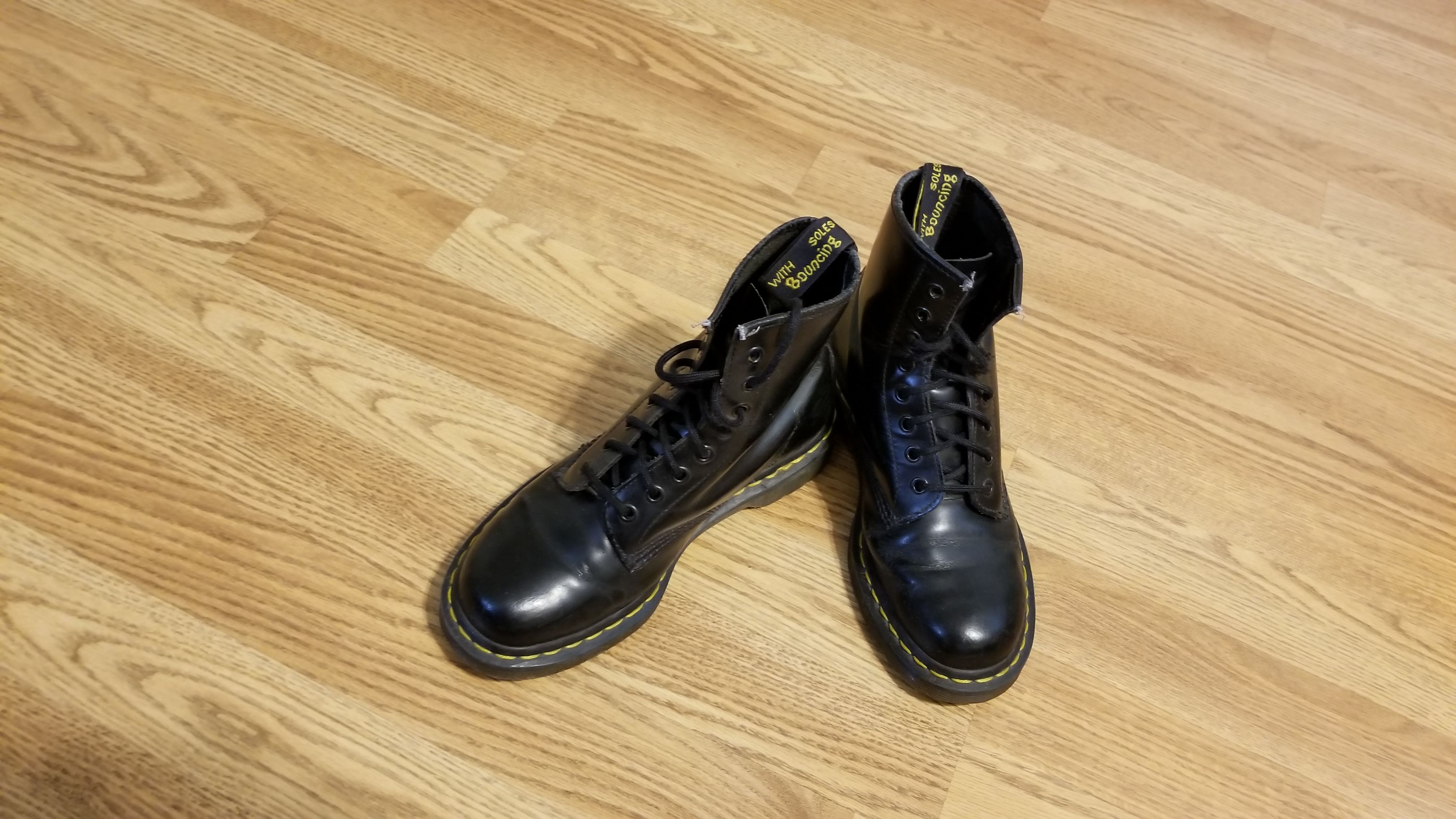 Dr. Martens Original Boots Size 8