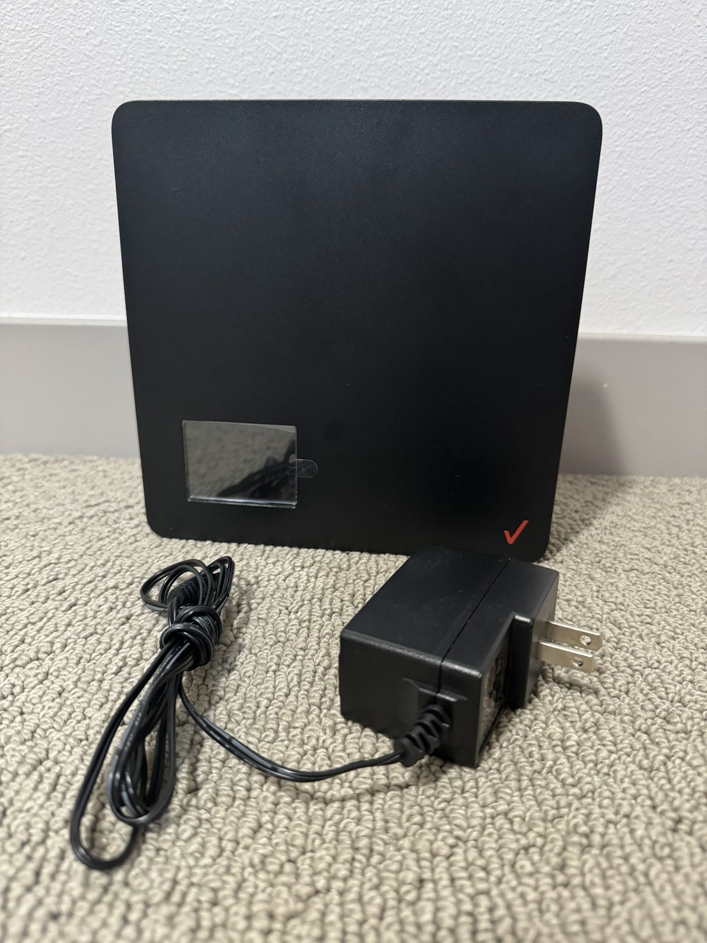 Verizon Network Extender - Like New OBO