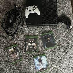 Xbox One With (2) Controllers And (5) Games