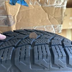 215-60-17 Winter tires (4) Michelin Ice-X only 2. months use