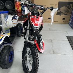 110CC kid’s Dirt Bike Automatic! Finance For $50 Down Payment!!