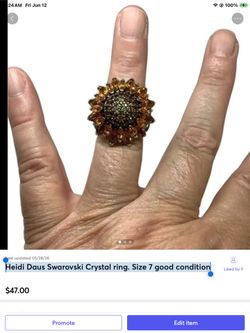 Heidi Daus Swarovski Crystal ring. Size 7 good condition