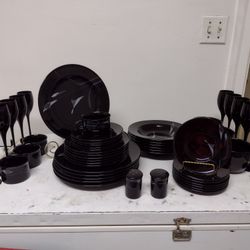 MIKASA  Gallaria- Opus Black Dinnerware Set