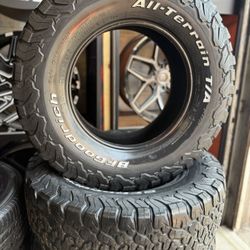 27570R17 - BFGOODRICH AT - ALL TERRAIN TIRE - SET OF 4 - CARGO TIRE LT