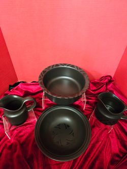 Pfaltzgraff Black Midnight Sun  Matte Black Stoneware Bowl Plate Creamer,Sugar.