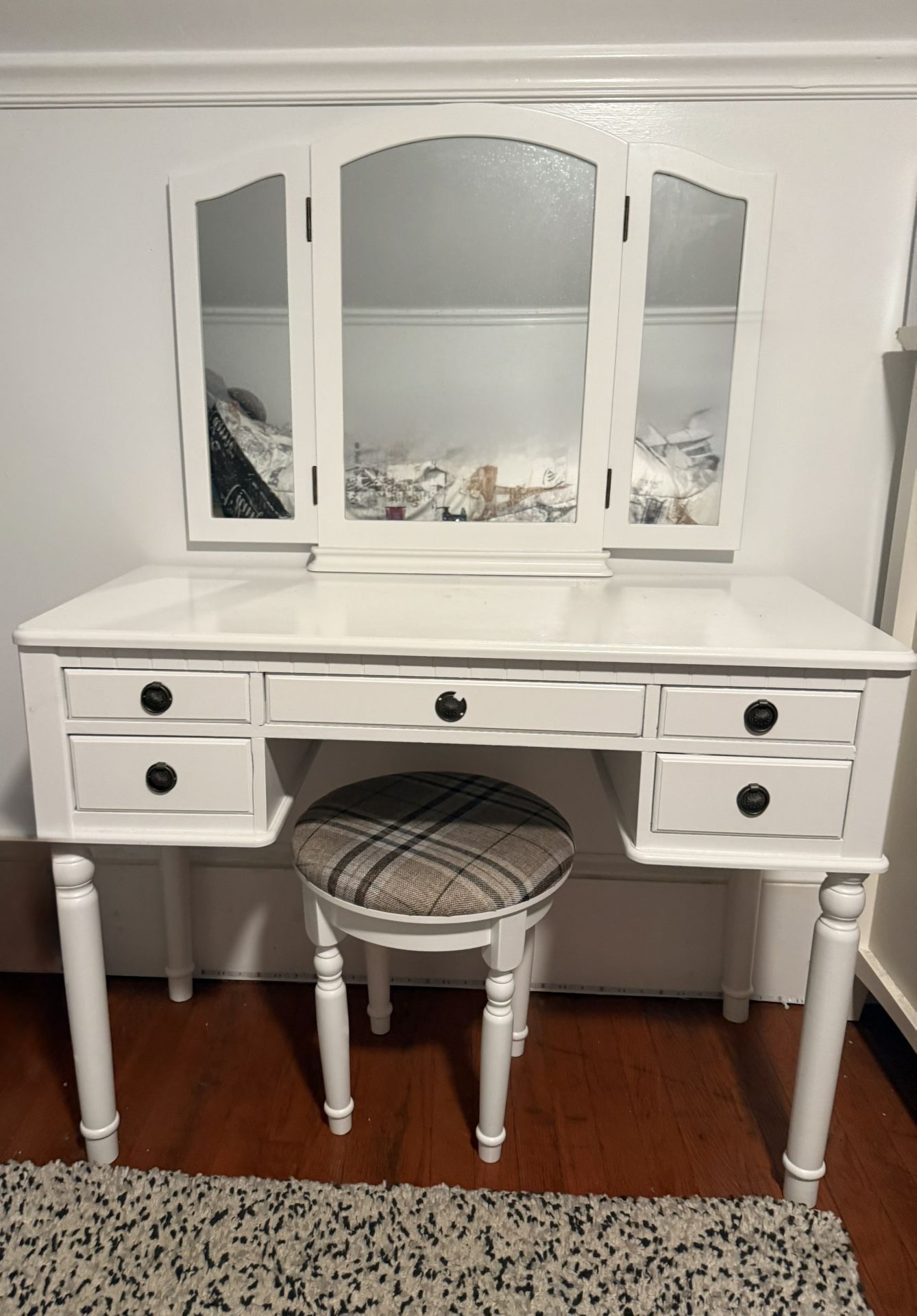 White Girls Vanity