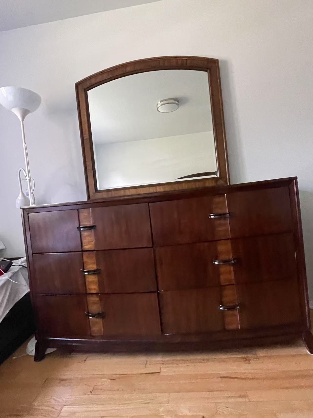 Bedroom Dresser With Mirror