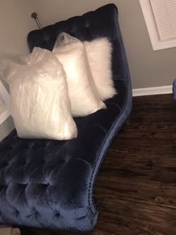 4 Sofa/Chaise Pillows (Value City)