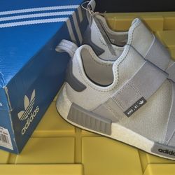 New Womens Adidas Shoes Size 10