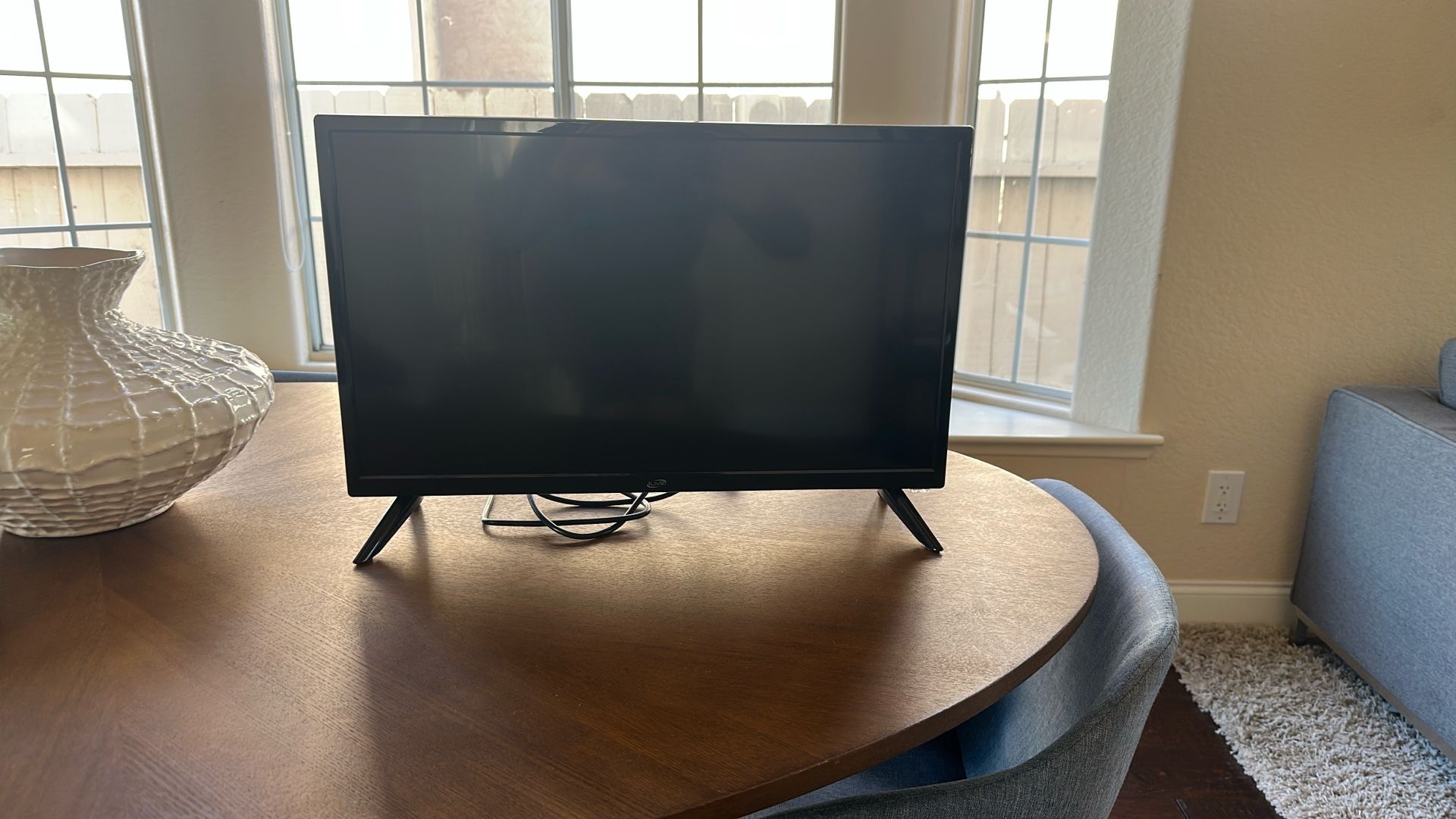 iLive 25” LED/DVD/CD