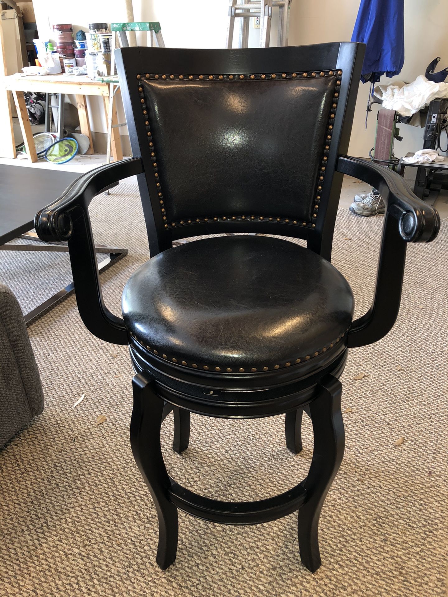 Swivel leather Bar Height Chair