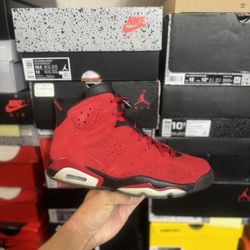 Jordan Toro Bravo 6s size 9.5 USED But Clean 