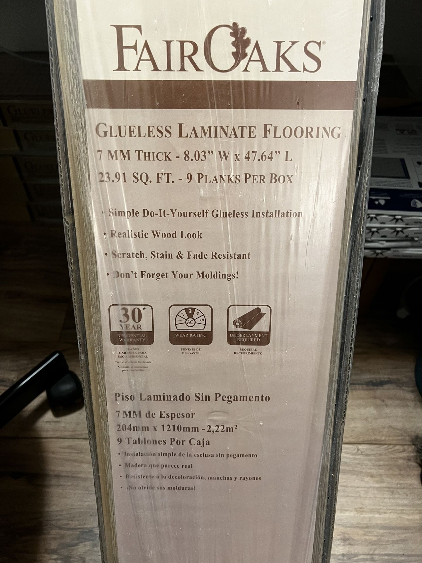 Fair Oaks Glue-less Laminate Floor