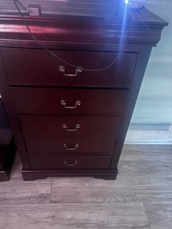 Dresser