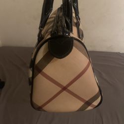 Burberry Purse 