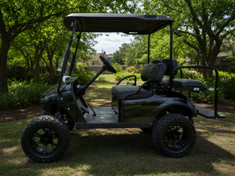 EZGO 48V Lithium 105amp Golf Cart in good condition