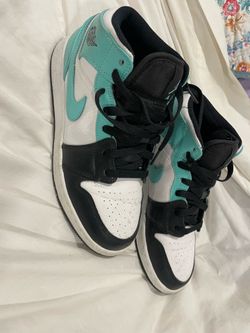 Air Jordan’s kids size 5.5