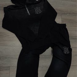 AMIRI BLACK SET (SIZE MEDIUM) used once