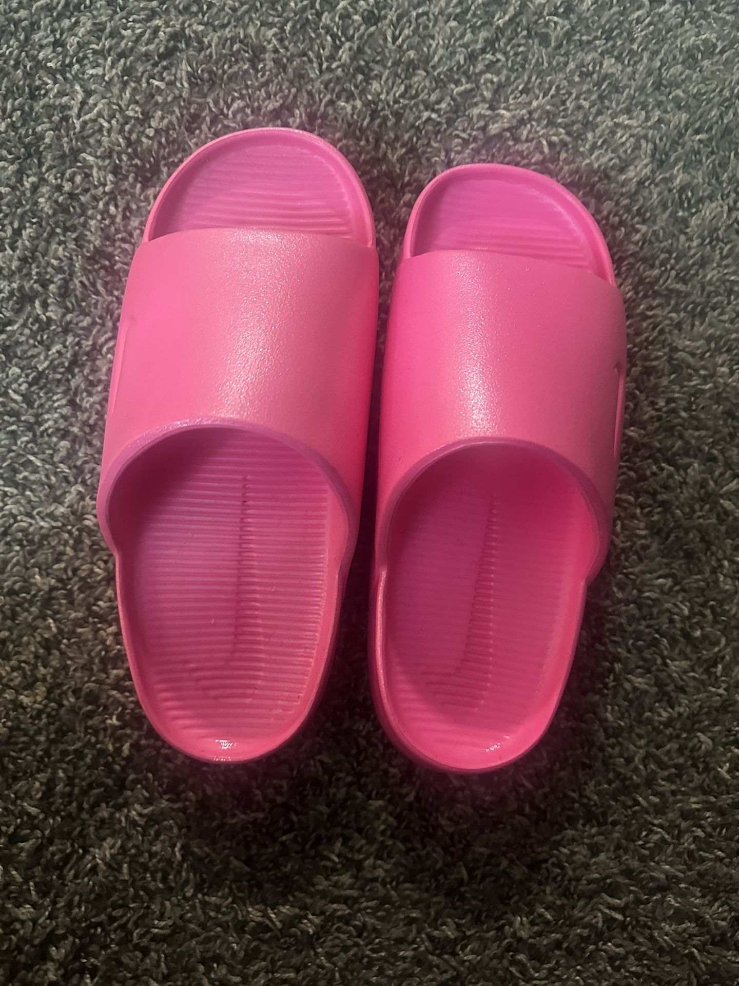 Nike Women's Calm SE Slides - Hyper Pink