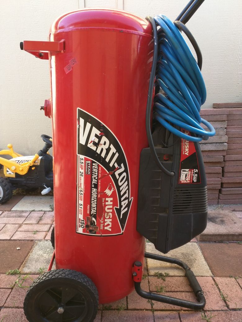 Husky vertical on sale air compressor