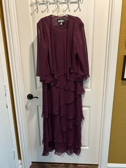 Layered Chiffon Mother-Of-The-Bride Dress w/ Bolero Jacket - Size 16