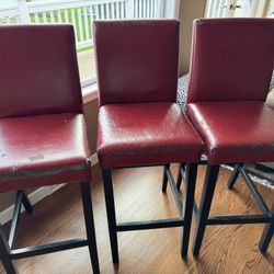 🌺🌺🌺3 Red Faux Leather bar Stools🌺🌺🌺