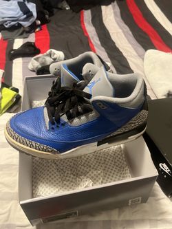Size 9 Jordan 3s Varsity royal cement