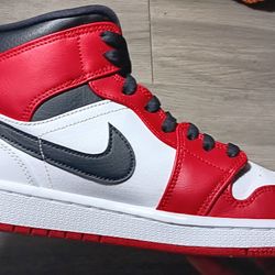 Air Jordan 1 Mid