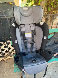 Evenflo revolve 360  car seat