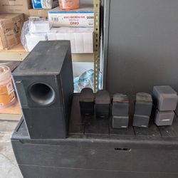 Bose Acoustimass 7 With 5 Cube Speakers Bring Your Audio To The Next Level 