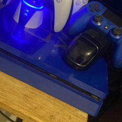 Limited Edition Ps4 Controller (1) And Games 