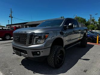 2018 Nissan TITAN XD Crew Cab
