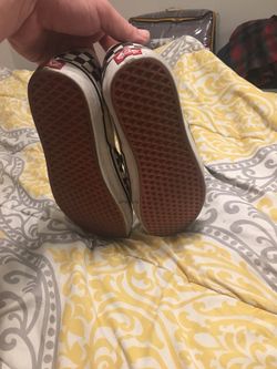 Men’s van’s size 14