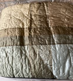 Queen Bed Comforter 
