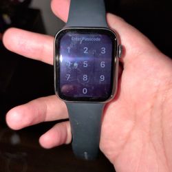 Apple Watch SE
