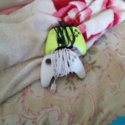 Xbox One Controllers 